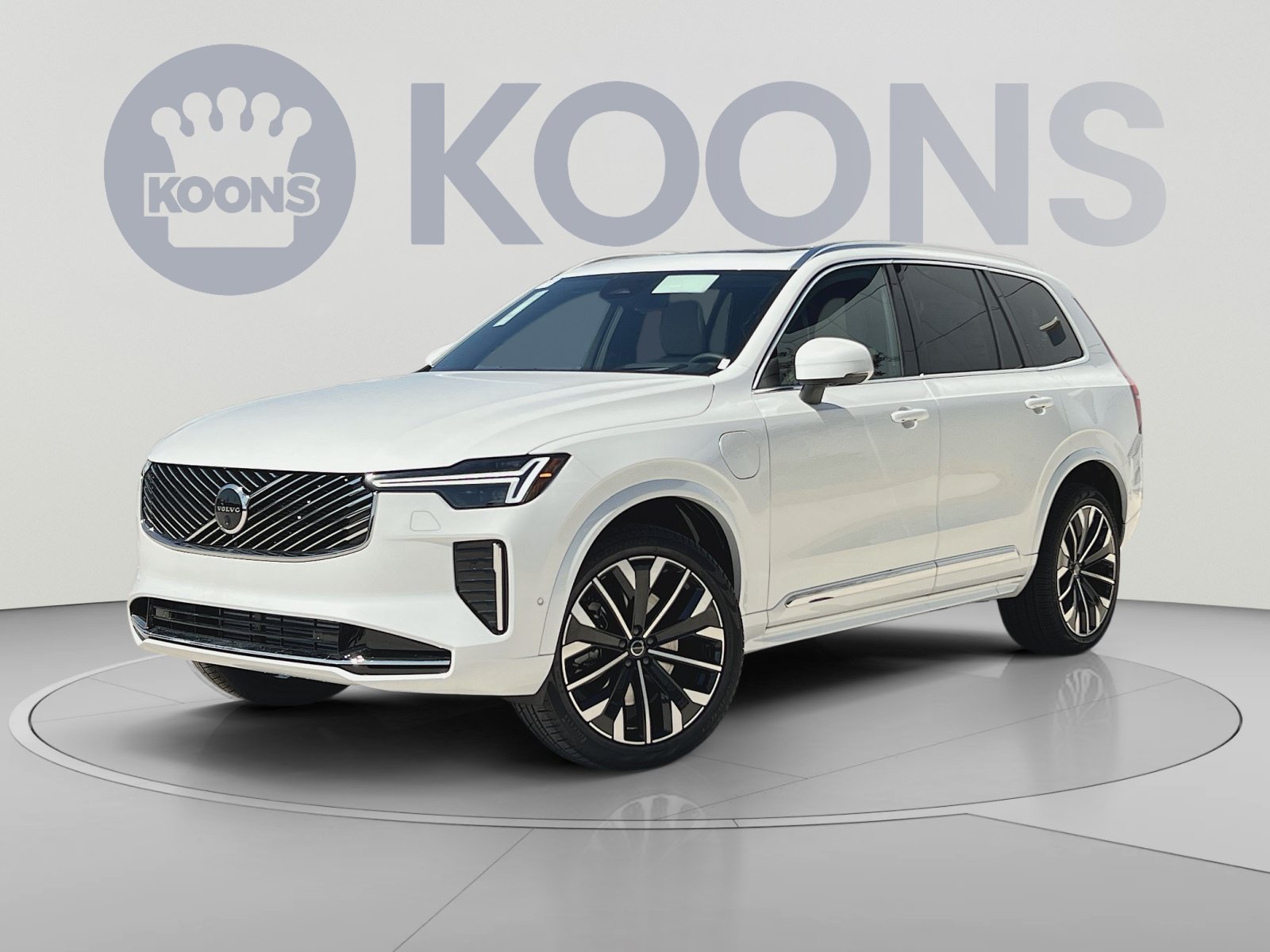 New 2026 Volvo XC90 T8 Ultra