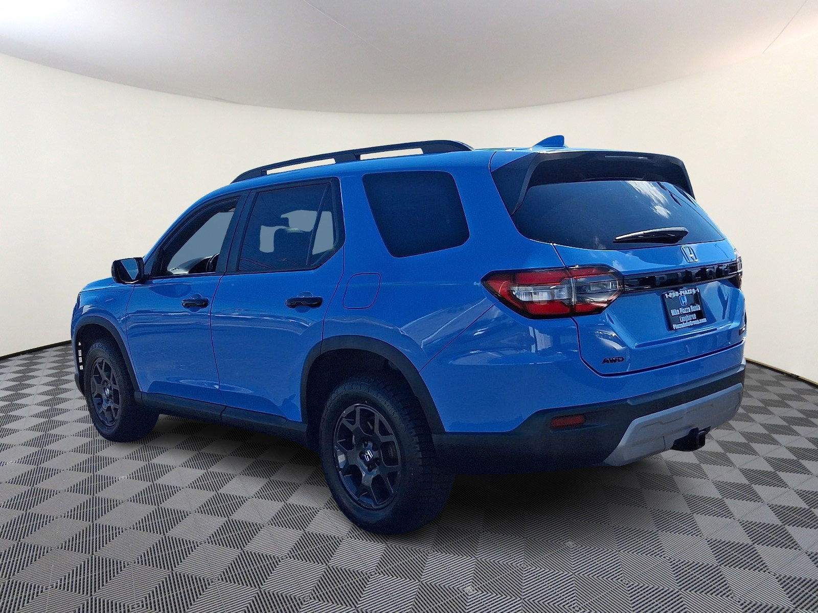 Used 2023 Honda Pilot TrailSport image 5