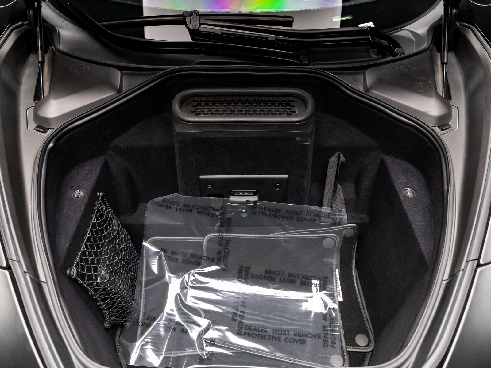 Used 2018 McLaren 720S RWD image 39