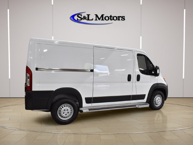 Used 2025 RAM ProMaster 2500 w/ U-Haul Equipment Group FWD image 8