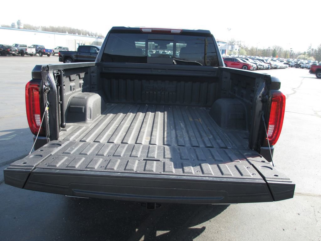 Used 2025 GMC Sierra 1500 SLT w/ SLT Premium Plus Package image 7