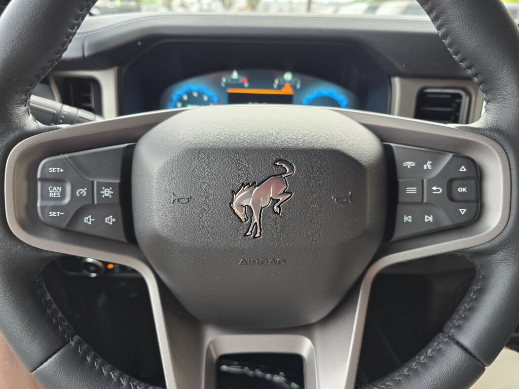New 2026 Ford Bronco Outer Banks AWD/4WD image 19