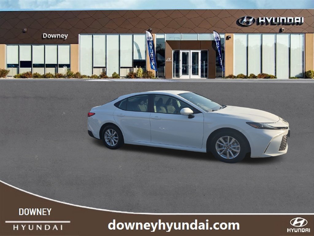 Used 2025 Toyota Camry LE FWD image 7