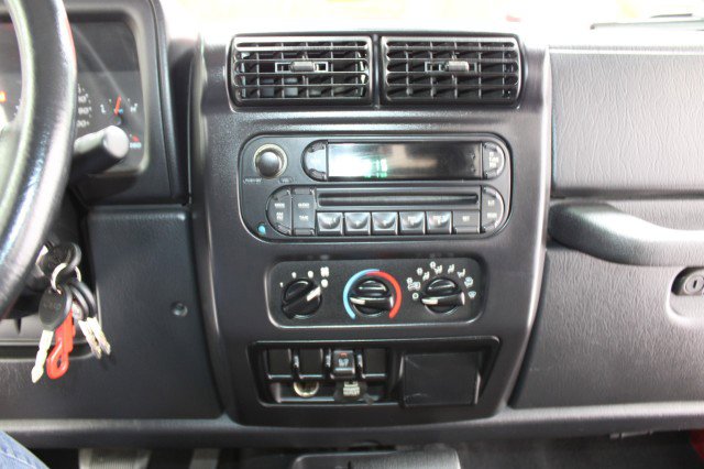 Used 2006 Jeep Wrangler SE image 40