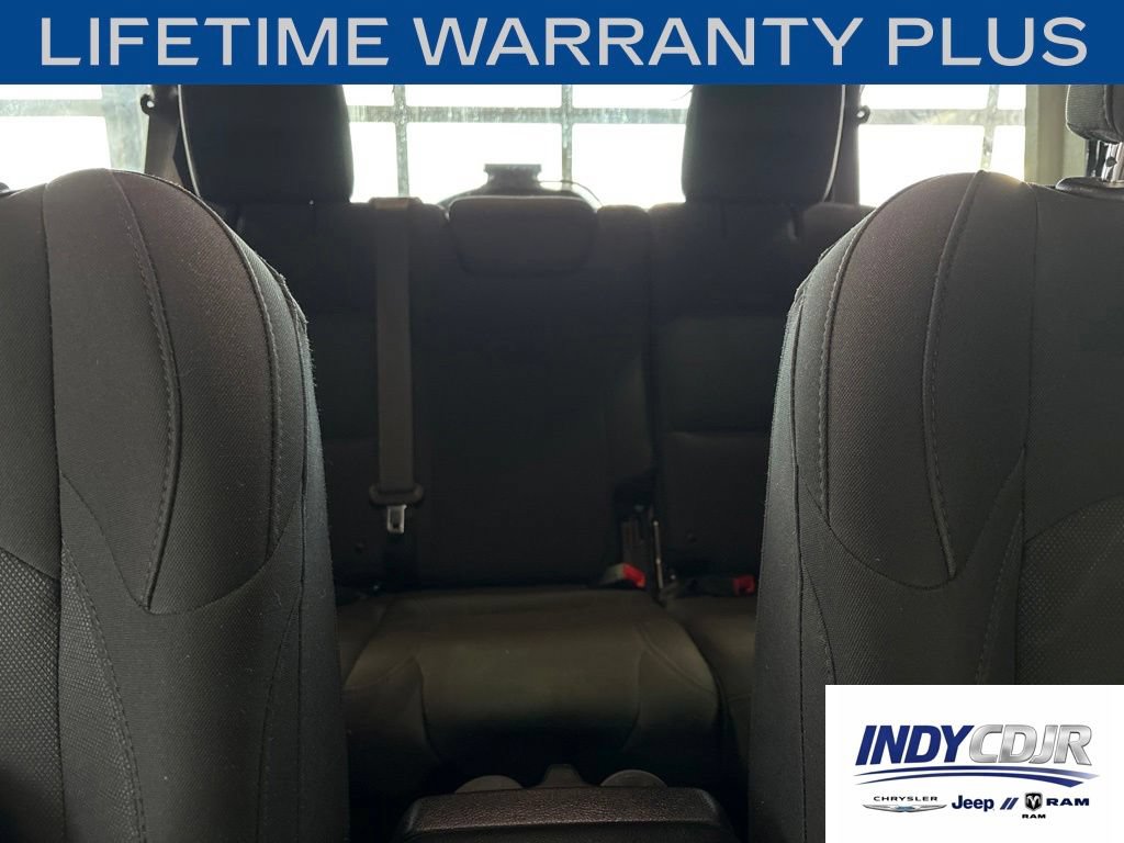 Used 2018 Jeep Wrangler Unlimited Sport S AWD/4WD image 15