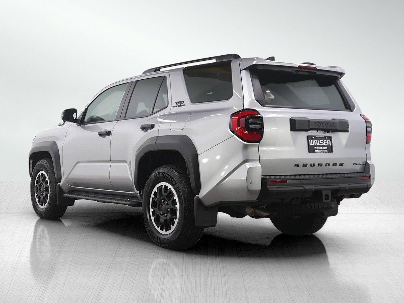 Used 2025 Toyota 4Runner TRD Off-Road Premium AWD/4WD image 3