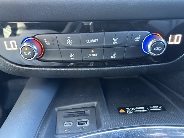 Used 2024 Buick Enclave Essence w/ Experience Buick Package AWD/4WD image 26