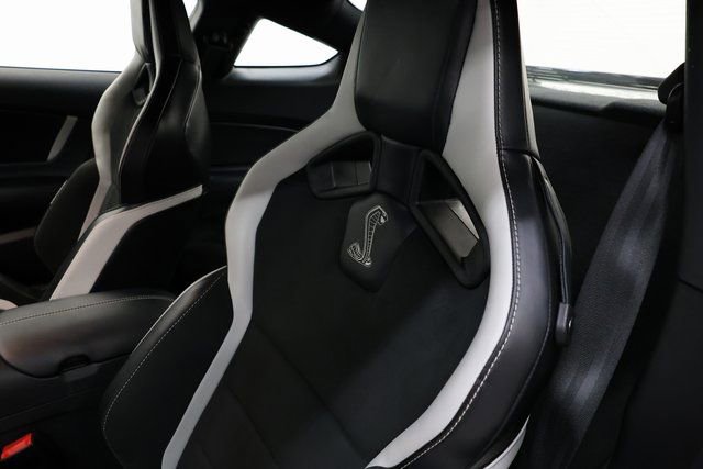 Used 2021 Ford Mustang Shelby GT500 w/ Carbon Fiber Track Pack image 74