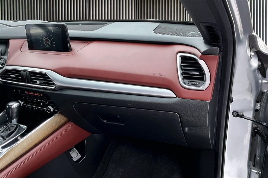 Used 2019 MAZDA CX-9 Signature image 17