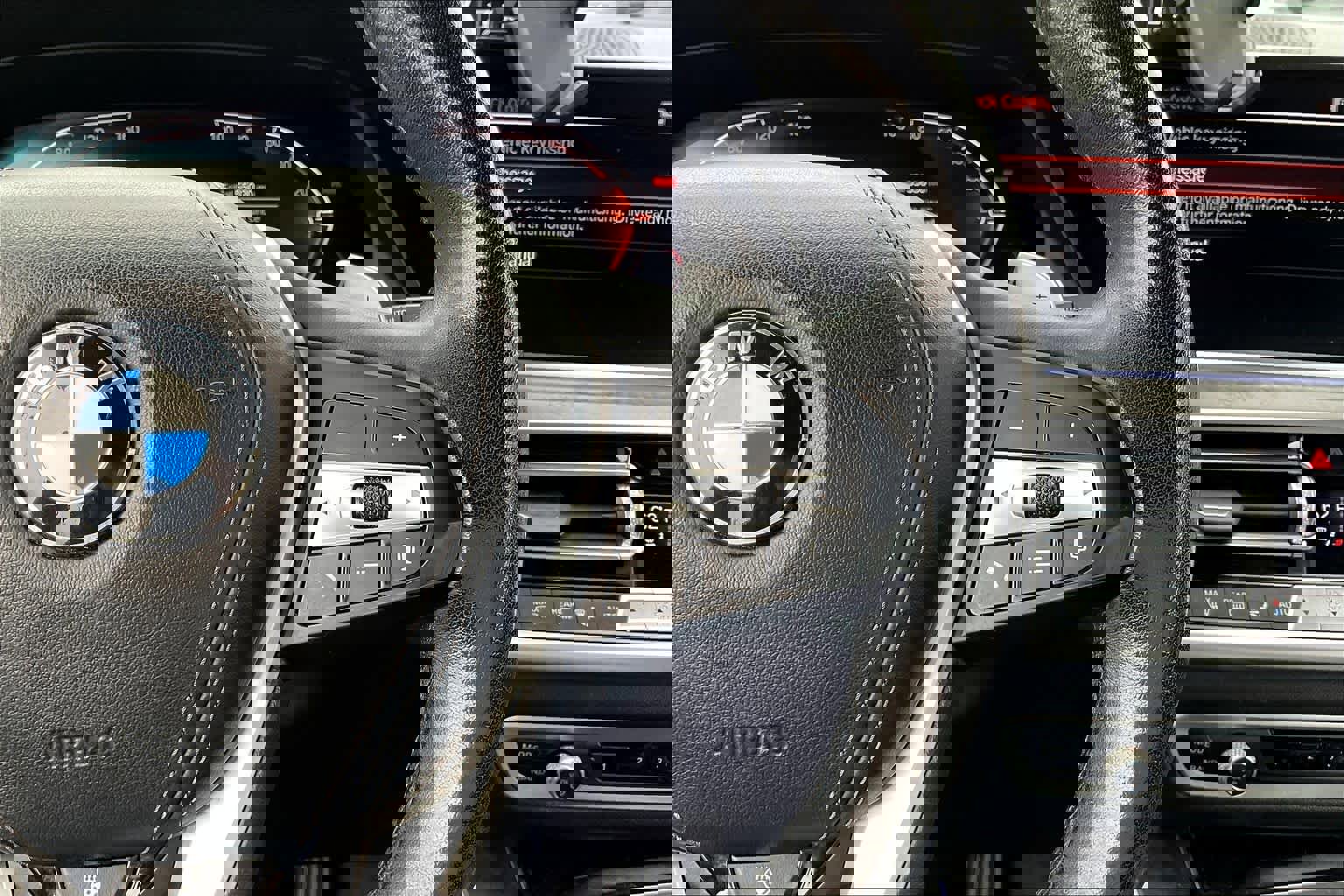 Used 2022 BMW X5 xDrive40i w/ Climate Comfort Package image 22