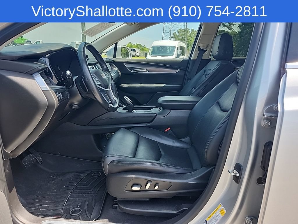 Used 2019 Cadillac XT5 Premium Luxury FWD image 18