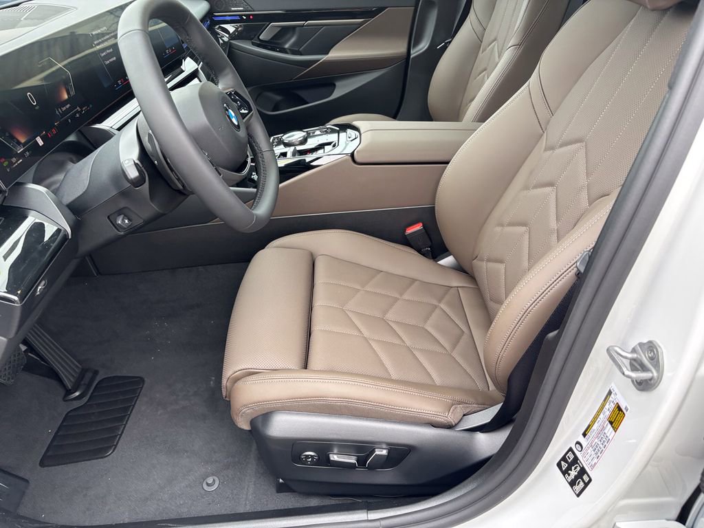 New 2026 BMW 530i xDrive w/ Premium Package image 14
