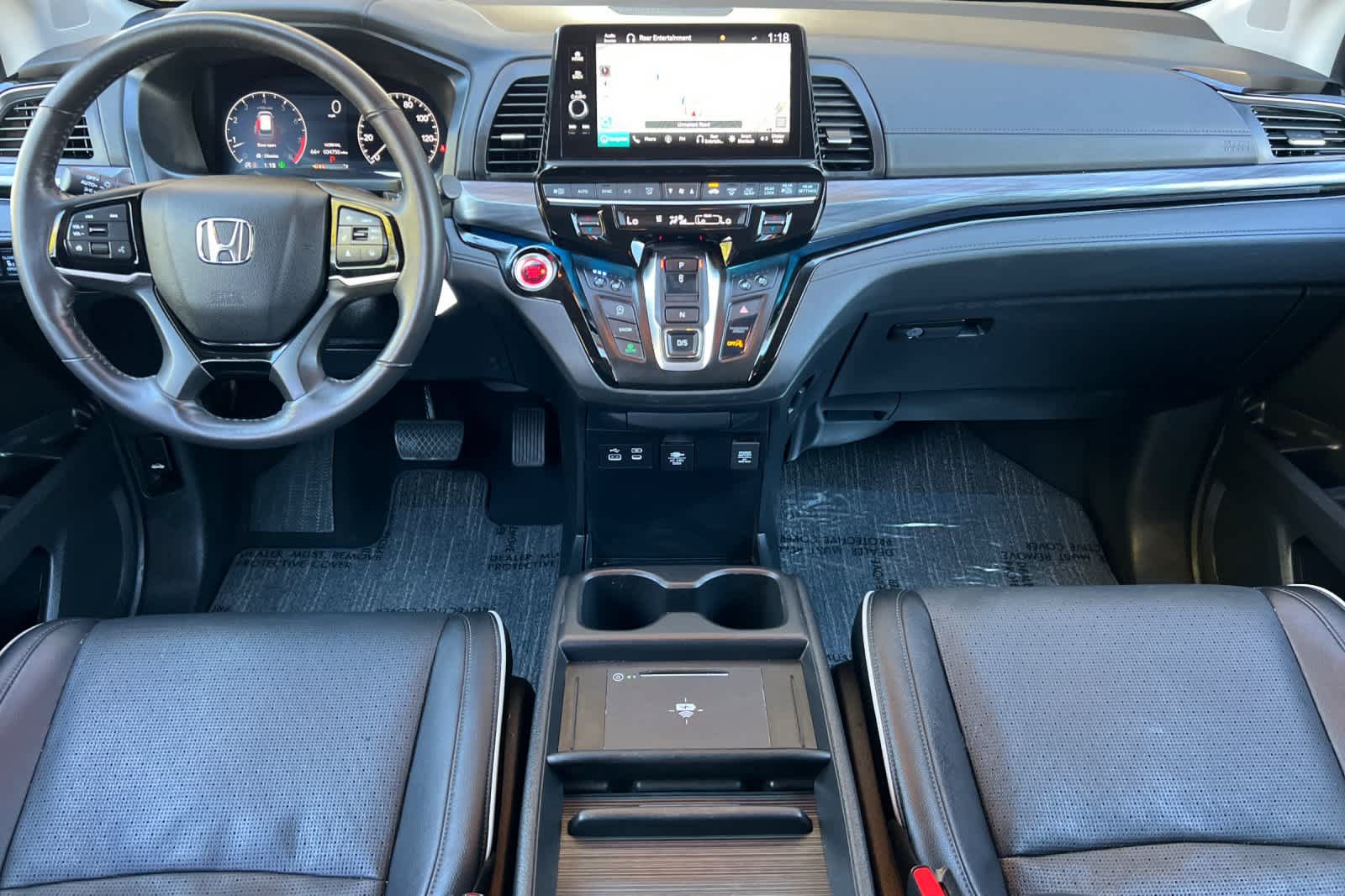 Used 2025 Honda Odyssey Elite image 3
