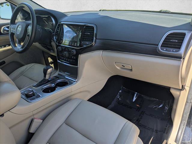 Used 2020 Jeep Grand Cherokee Limited AWD/4WD image 23