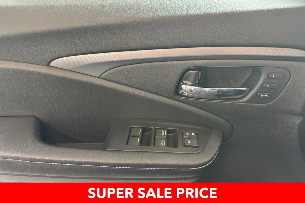 Used 2025 Honda Ridgeline RTL image 10