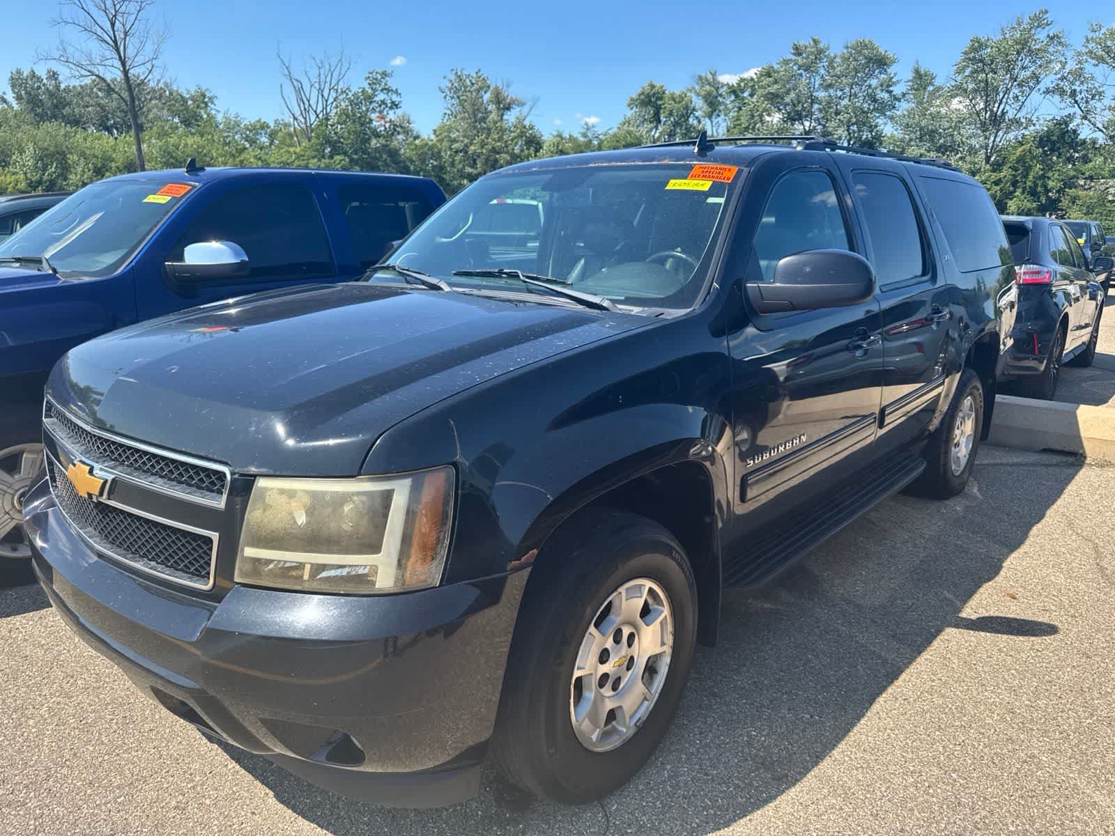 Used 2012 Chevrolet Suburban LT AWD/4WD image 21