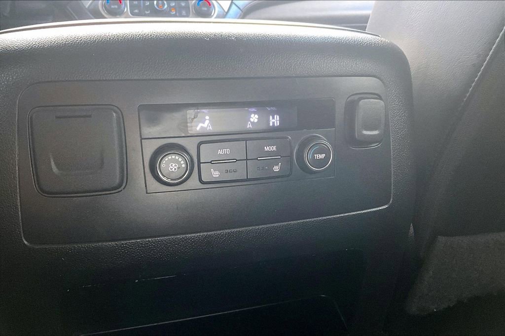 Used 2020 GMC Yukon XL Denali image 11