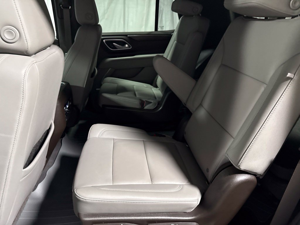 Used 2021 Chevrolet Tahoe LT w/ LT Signature Plus Package RWD image 19