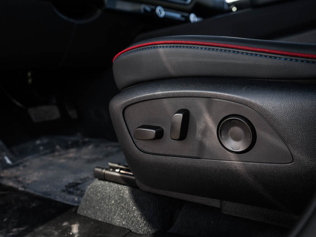 New 2025 Chevrolet Silverado EV RST image 15