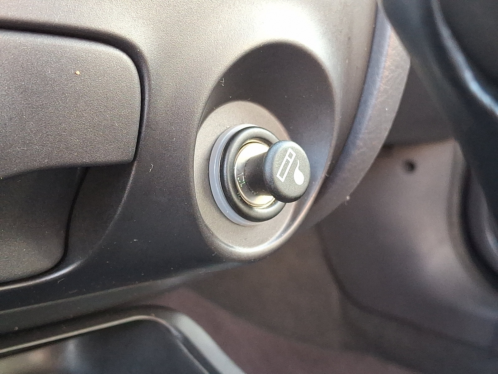 Used 2003 Hyundai Elantra GLS FWD image 21