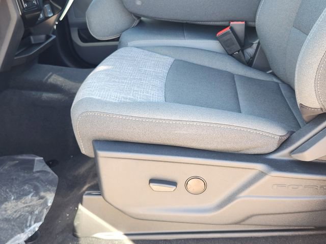 New 2026 Ford F250 XLT w/ Tremor Off-Road Package image 24