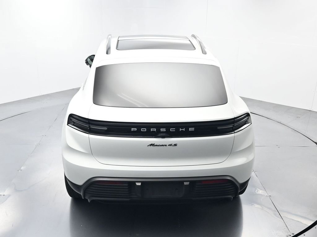 Certified 2025 Porsche Macan 4S Electric AWD/4WD image 34