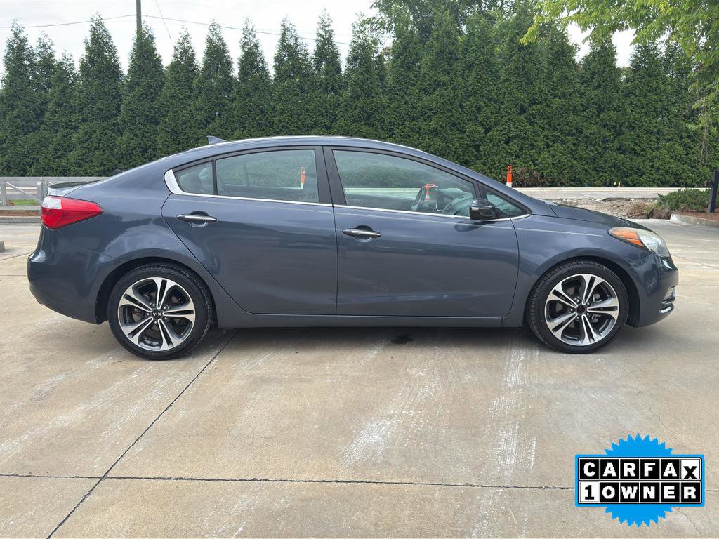 Used 2015 Kia Forte EX w/ UVO Package W/17" Alloys FWD image 2