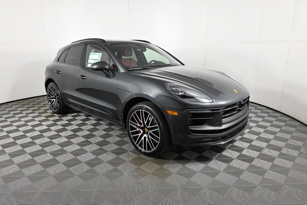 New 2026 Porsche Macan GTS image 30