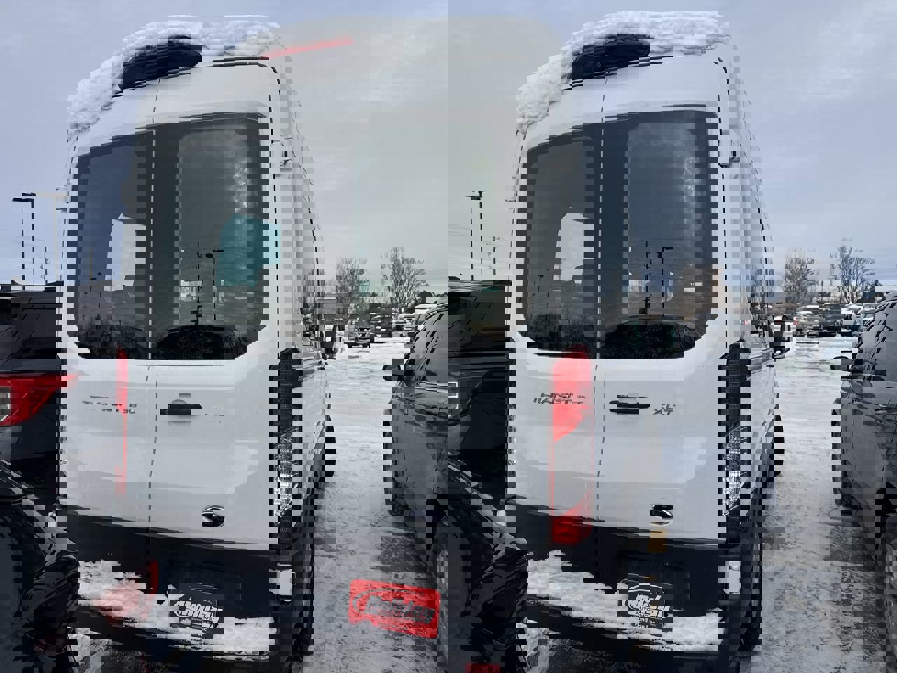 Used 2020 Ford Transit 150 XLT image 3