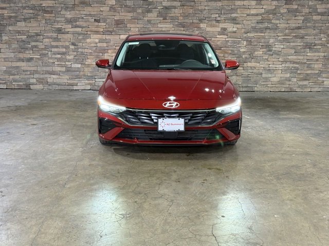 New 2025 Hyundai Elantra SEL image 2