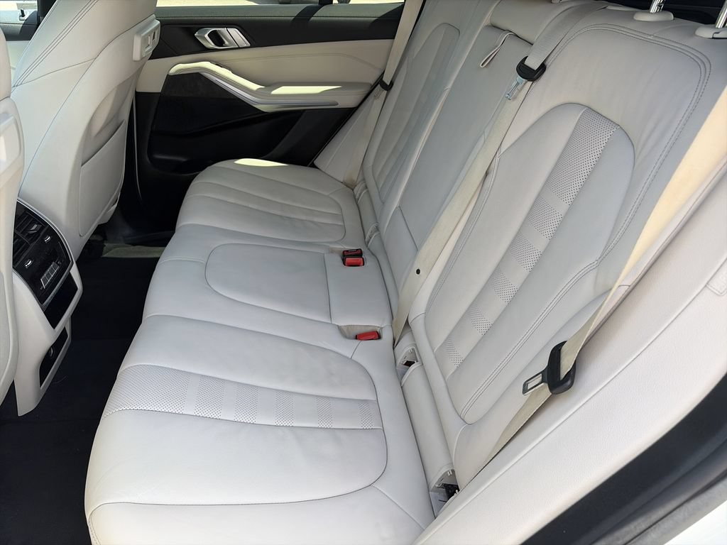 Used 2020 BMW X5 sDrive40i w/ Premium Package RWD image 30