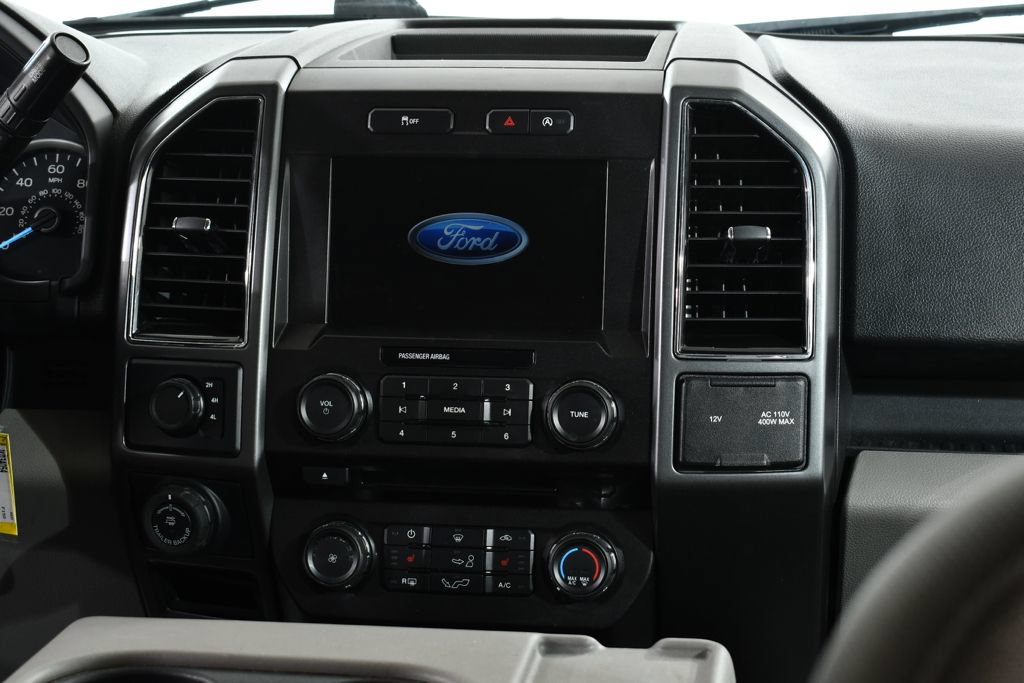 Used 2018 Ford F150 XLT w/ Equipment Group 302A Luxury AWD/4WD image 9