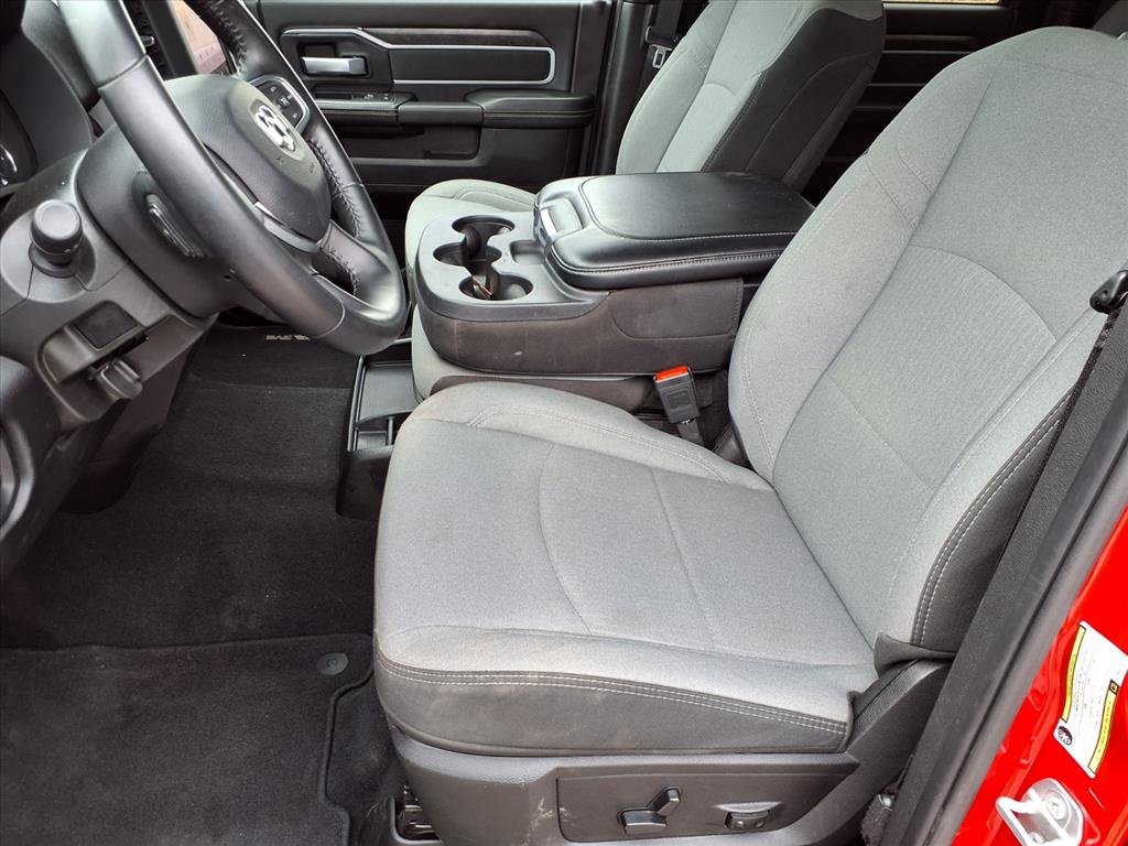 Used 2024 RAM 2500 Big Horn w/ Bed Utility Group image 3