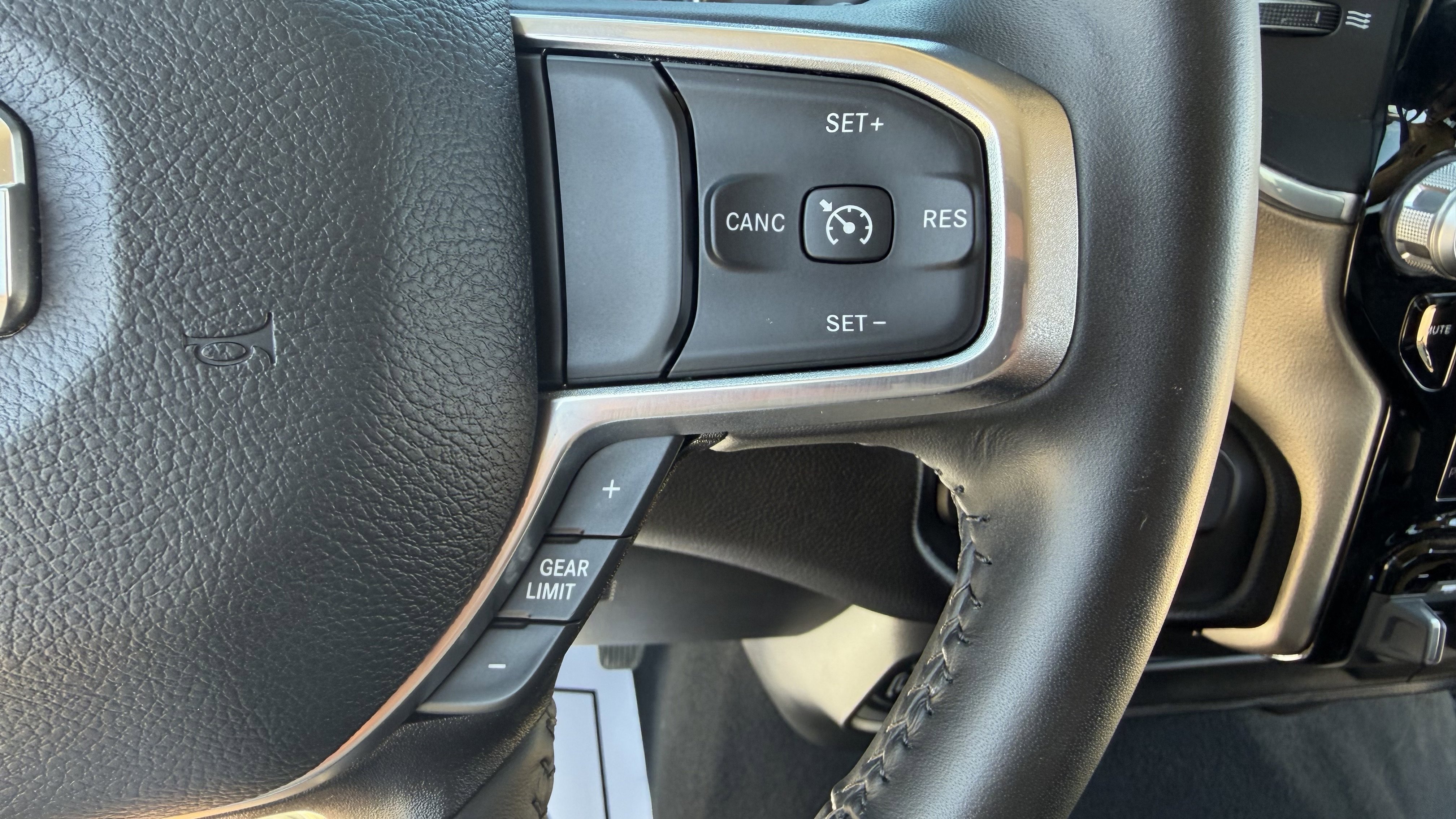 Used 2024 RAM 2500 Laramie image 22