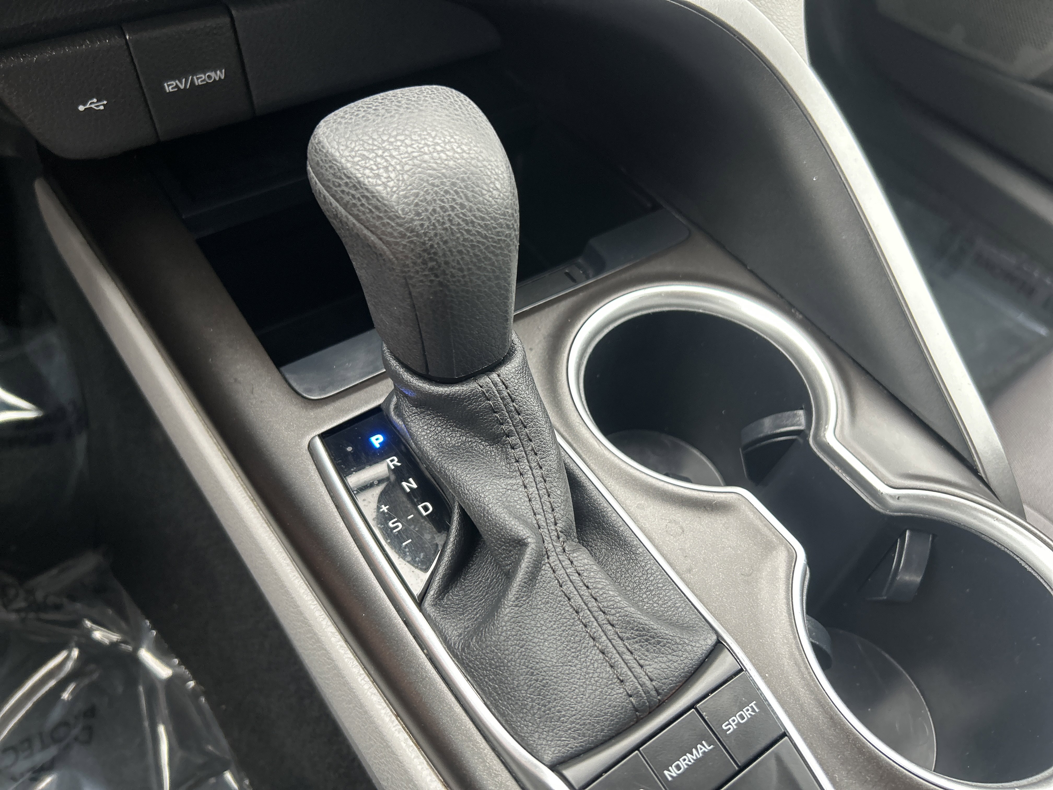 Used 2024 Toyota Camry LE image 24