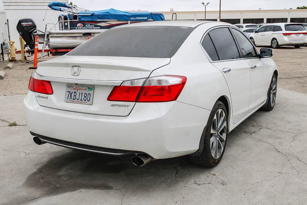 Used 2015 Honda Accord Sport image 9
