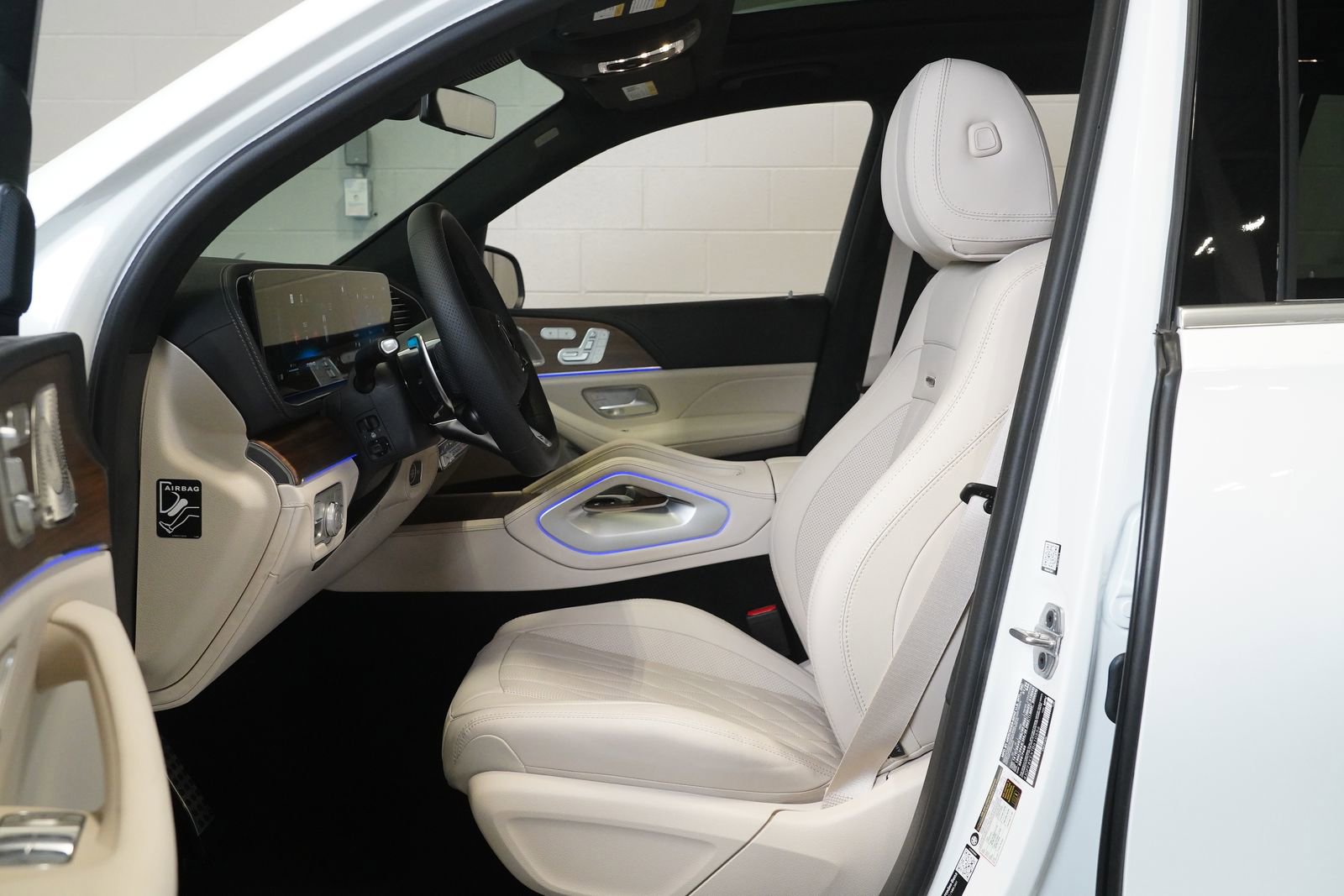 New 2026 Mercedes-Benz GLS 63 AMG 4MATIC image 14