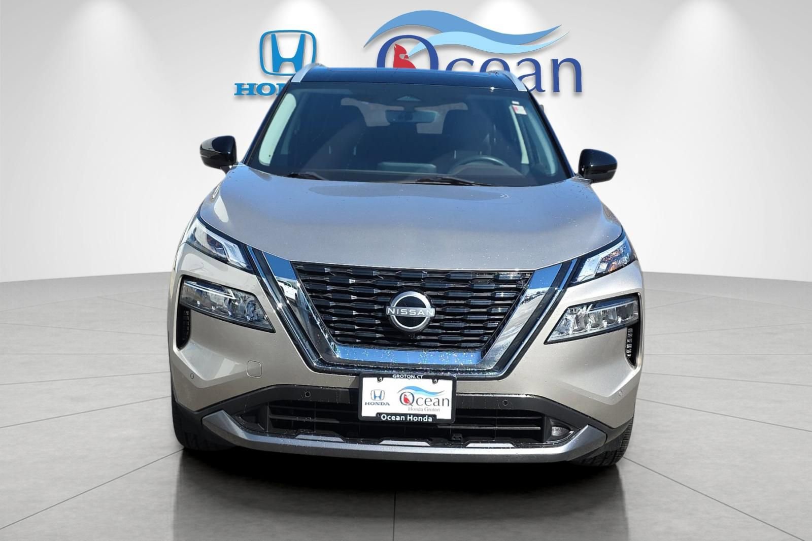 Used 2023 Nissan Rogue SL w/ SL Premium Package image 8