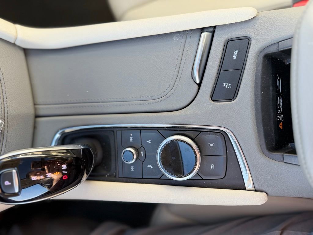 Used 2024 Cadillac XT6 Premium Luxury image 18