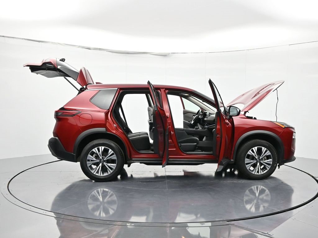 Used 2023 Nissan Rogue SV image 48