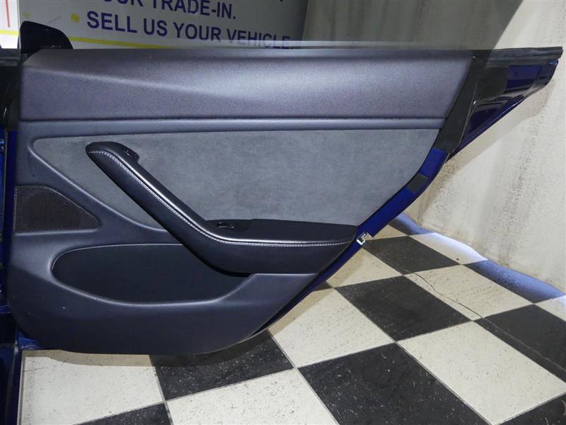 Used 2018 Tesla Model 3 Long Range image 24