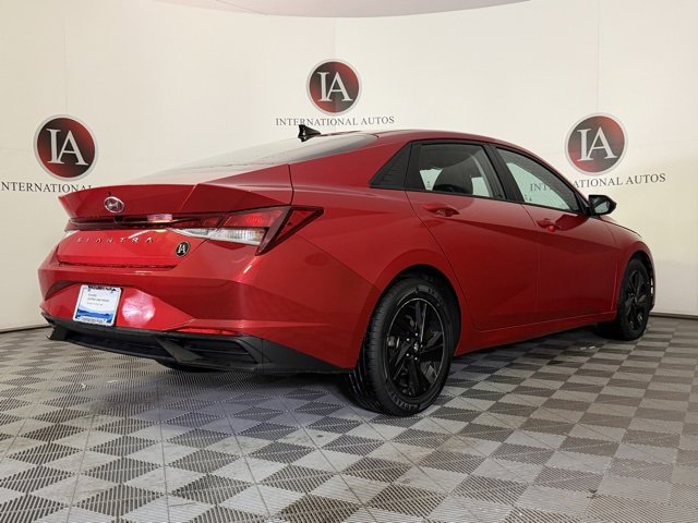 Certified 2021 Hyundai Elantra SEL w/ Convenience Package image 6