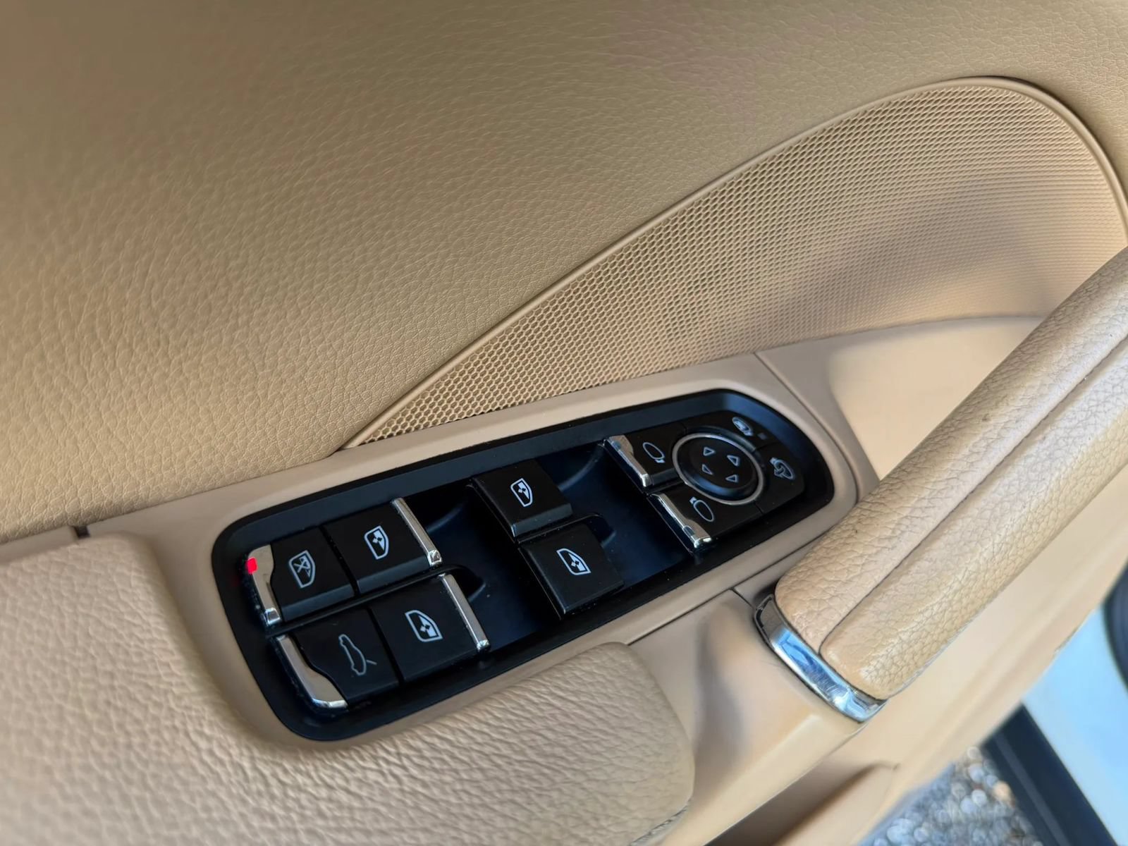 Used 2014 Porsche Cayenne AWD/4WD image 37