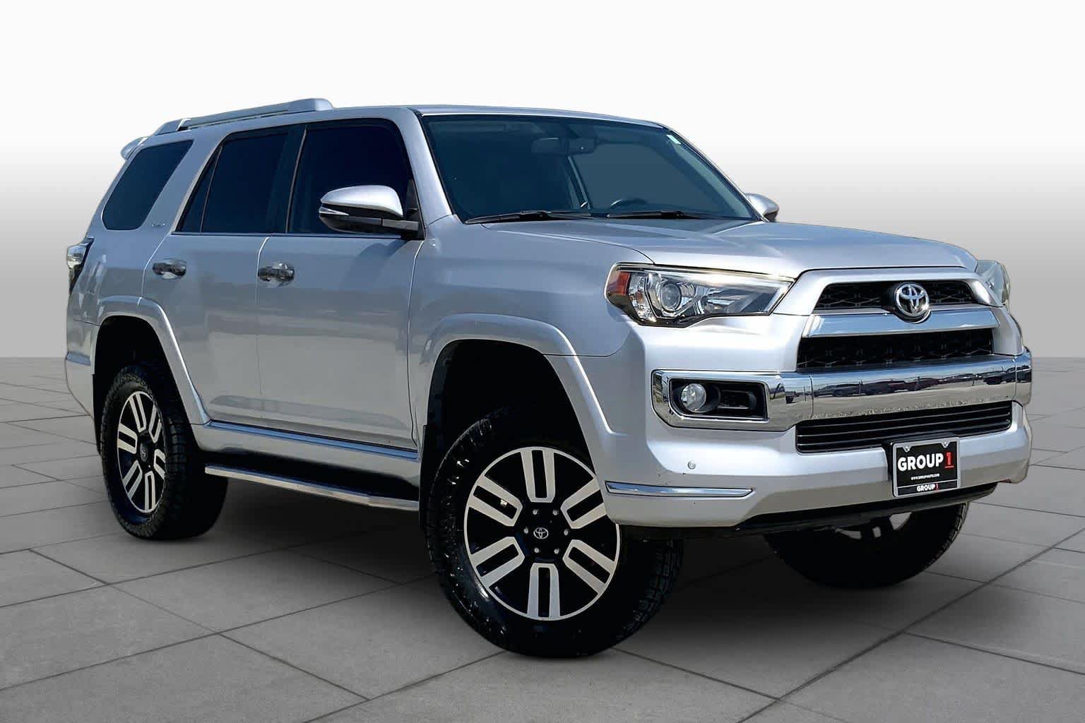 Used 2017 Toyota 4Runner Limited AWD/4WD image 3