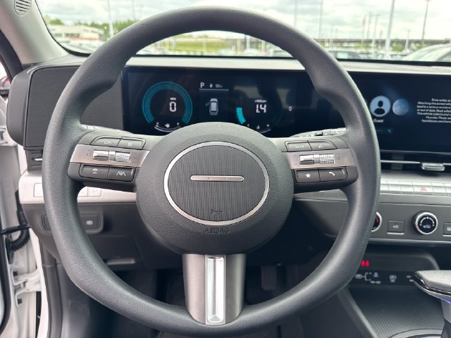 New 2026 Hyundai Kona SE FWD image 16