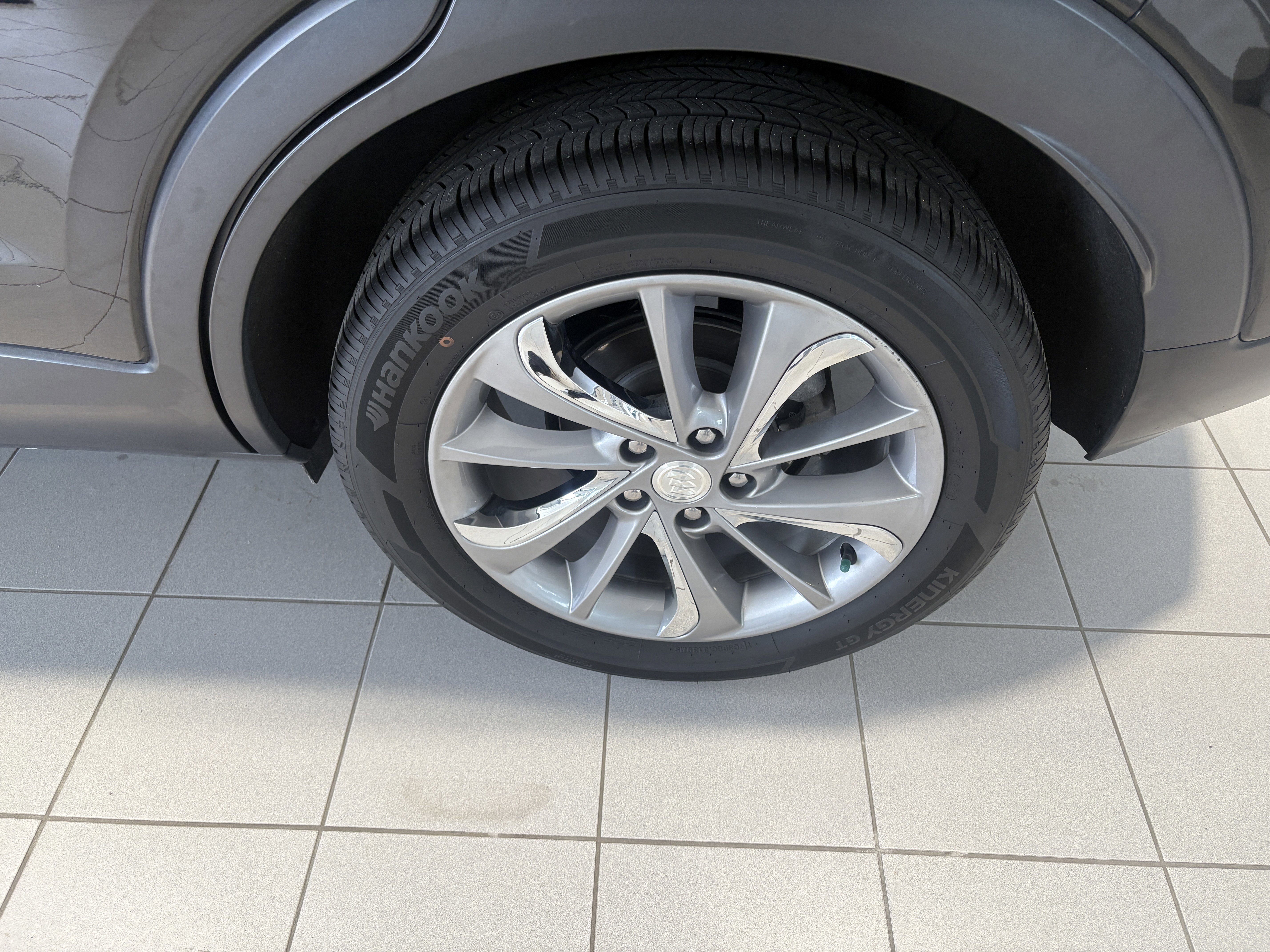 Used 2023 Buick Encore GX Essence w/ Experience Buick Package image 6