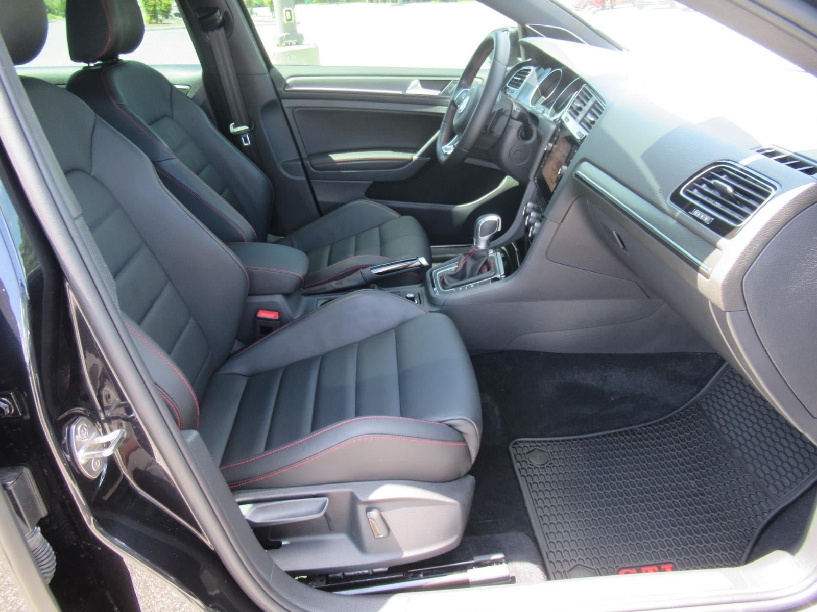 Used 2018 Volkswagen GTI Autobahn FWD image 10