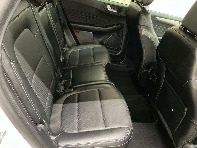 Used 2022 Ford Escape SEL w/ Technology Package FWD image 18