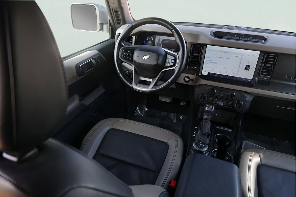 Used 2023 Ford Bronco Wildtrak image 27