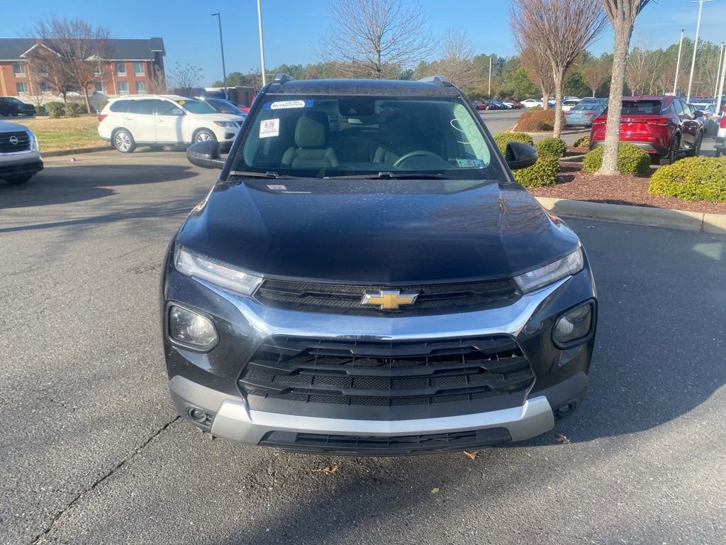 Used 2022 Chevrolet TrailBlazer LT image 2